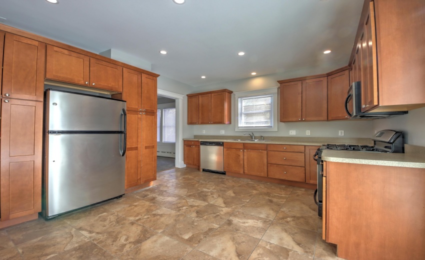 IMG_6621_2_3_4_5_6Interior 3