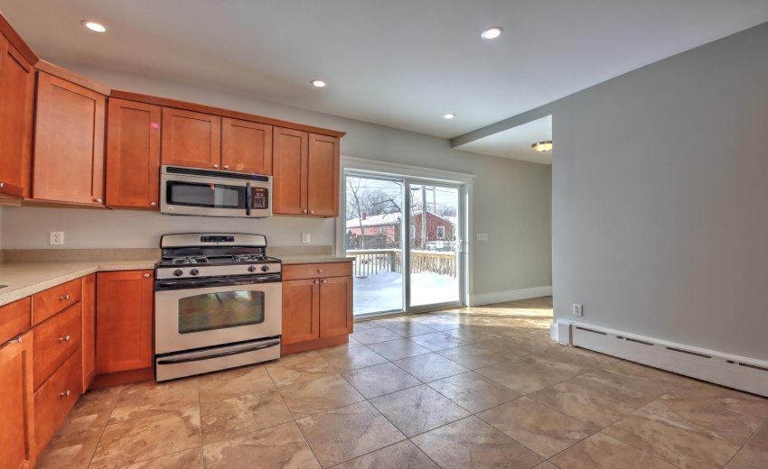 IMG_6627_28_29_30_31_32Interior 3