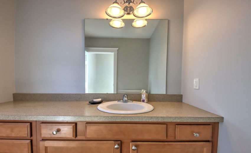 IMG_6657_58_59_60_61_62Interior 3