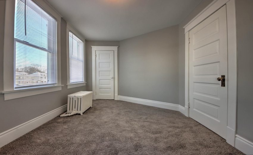 IMG_6741_2_3_4_5_6Interior 3