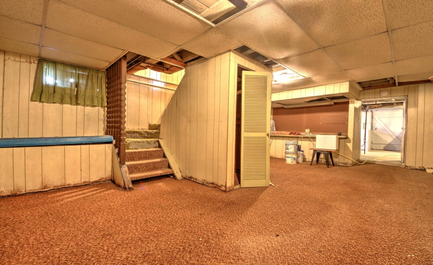 IMG_6753_4_5_6_7_8Interior 3