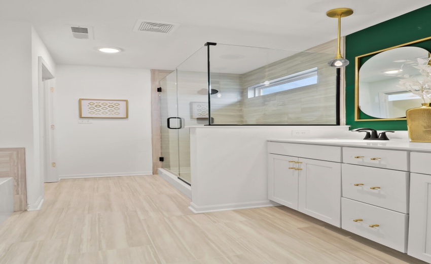 Jasmine-Primary bath