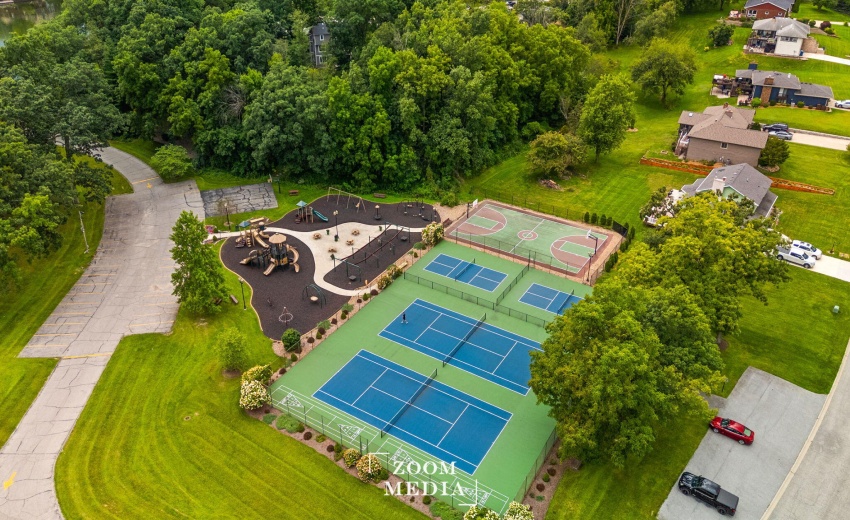 14-web-or-mls-Shorewood Forest Valpo-4