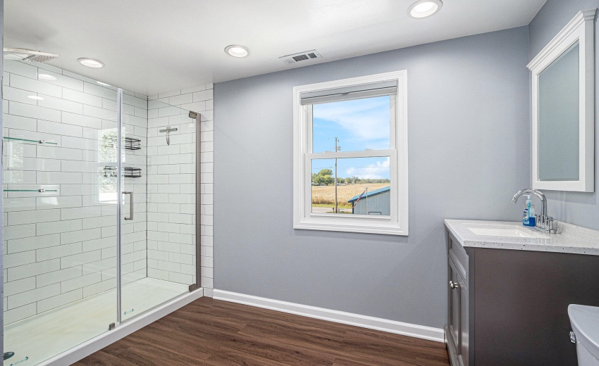 015_251008-6551n300e-40_323