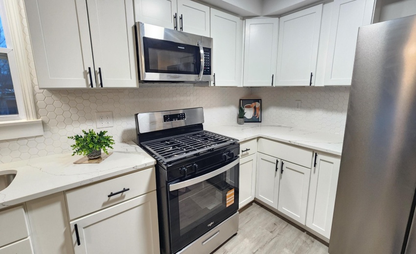 D4F89AD3-1806-4972-B37F-520454D1B6F3