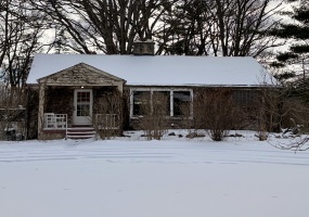 1135 Lakeview Drive, Schererville, Indiana, 4 Bedrooms Bedrooms, 7 Rooms Rooms,2 BathroomsBathrooms,Residential,For Sale,Lakeview,NRA833639