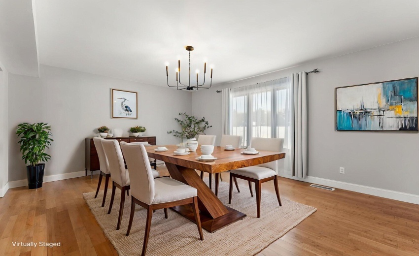 11-web-or-mls-DSC07637 virtually staged