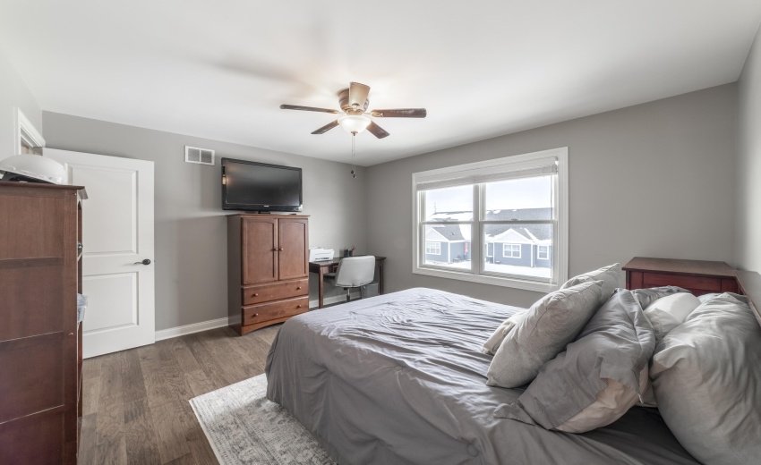 JSecondBed107th Lane0043