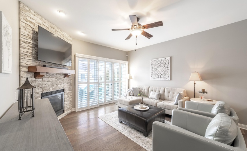 DLiving107th Lane0019