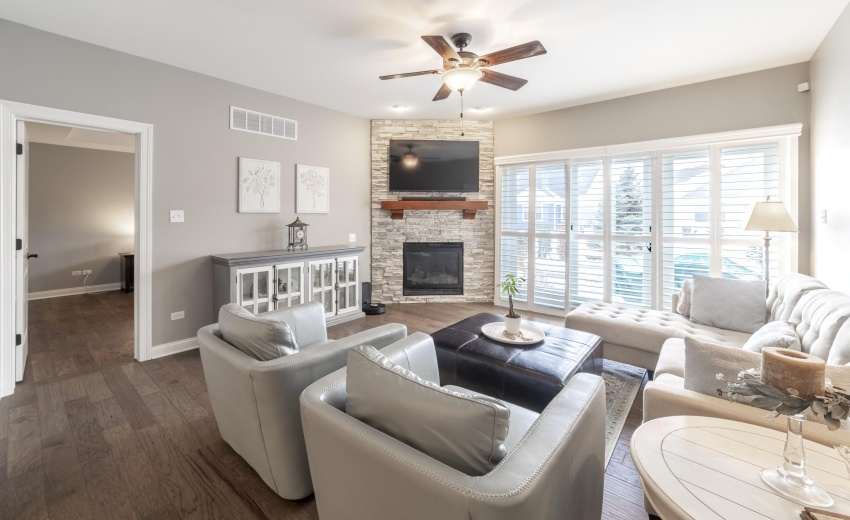 DLiving107th Lane0018