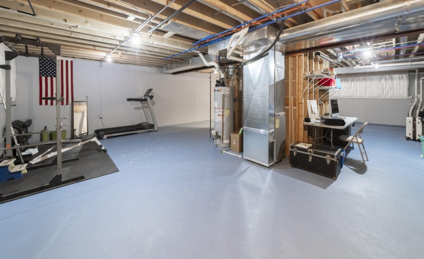 PBasement107th Lane0026