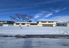 5834 Springfield Avenue, Portage, Indiana, 3 Bedrooms Bedrooms, 7 Rooms Rooms,2 BathroomsBathrooms,Residential,For Sale,Springfield,NRA833710 5834 Springfield Avenue, Portage, Indiana, 3 Bedrooms Bedrooms, 7 Rooms Rooms,2 BathroomsBathrooms,Residential,For Sale,Springfield,NRA833710