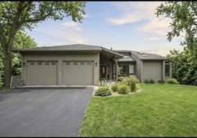 22 Skyline Drive, Portage, Indiana, 4 Bedrooms Bedrooms, 9 Rooms Rooms,3 BathroomsBathrooms,Residential,For Sale,Skyline,NRA833722 22 Skyline Drive, Portage, Indiana, 4 Bedrooms Bedrooms, 9 Rooms Rooms,3 BathroomsBathrooms,Residential,For Sale,Skyline,NRA833722