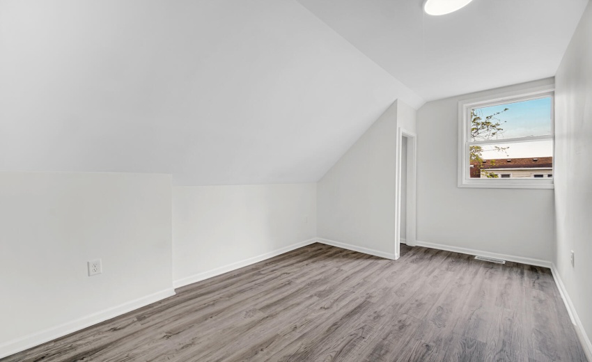 Bedroom 2 Upper Level