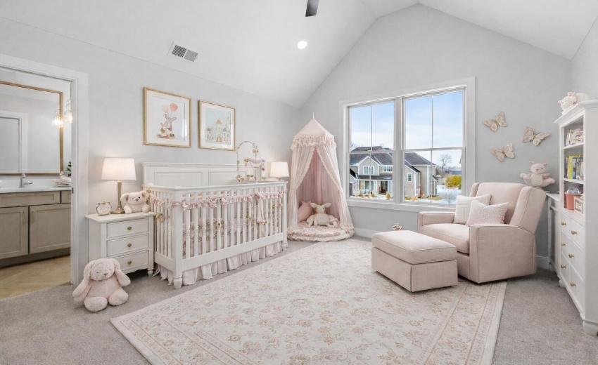 9720 Girl Nursery