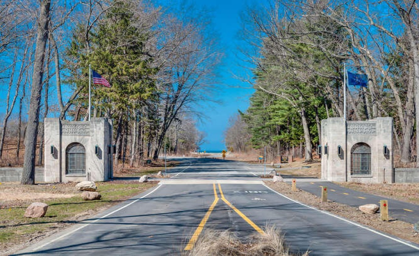 Indiana Dunes State Park Entrance