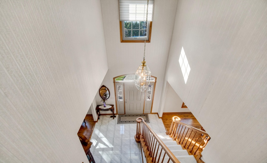 Main Foyer with vaulted entrance.