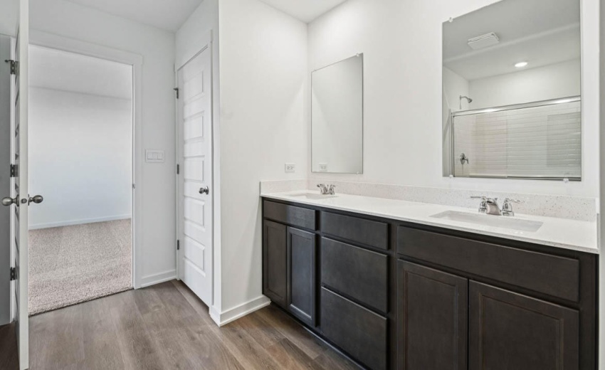 36-web-or-mls-Overland_Dr-S1810-036