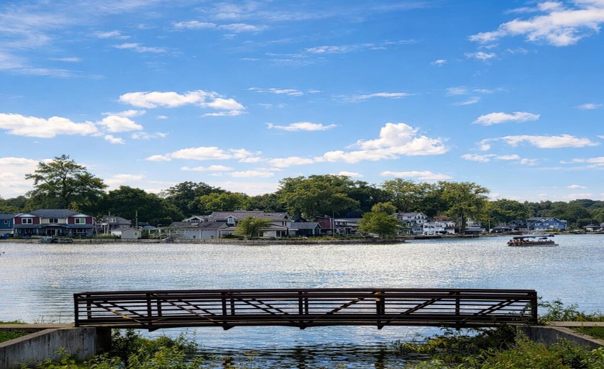 Pine Lake Bridge