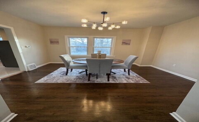 Max Properties 4257 Van Buren Photo 6