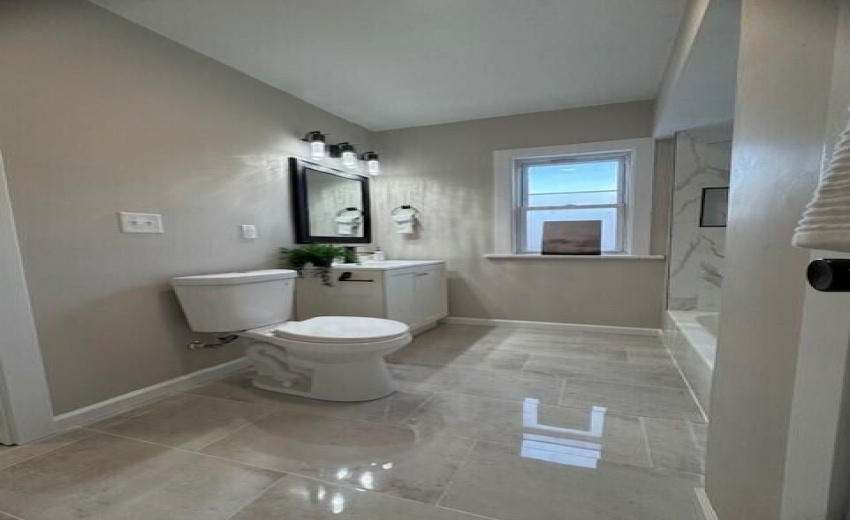 Max Properties 4257 Van Buren Photo 14