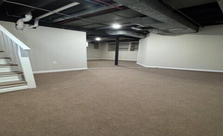 Max Properties 4257 Van Buren Photo 20