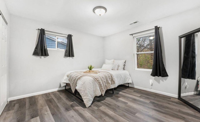 20241124165821800581000000-o