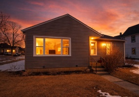 1802 Washington Street, Michigan City, Indiana, 3 Bedrooms Bedrooms, 10 Rooms Rooms,2 BathroomsBathrooms,Residential,For Sale,Washington,NRA834063