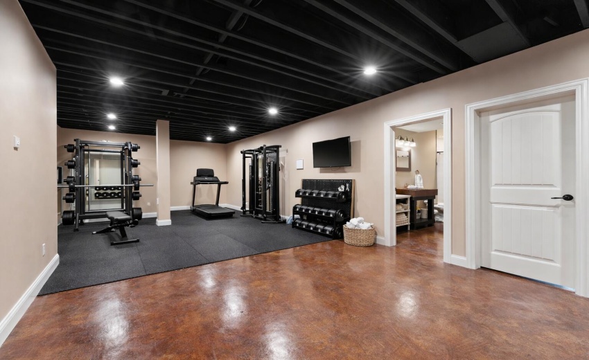 Basement home gym