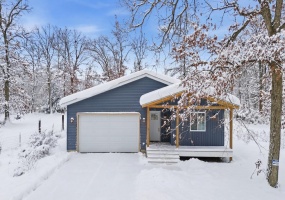 2154 In-39, Winamac, Indiana, 3 Bedrooms Bedrooms, 8 Rooms Rooms,2 BathroomsBathrooms,Residential,For Sale,In-39,NRA834259