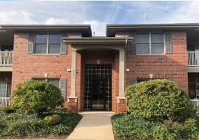 644 Cambridge Court, Munster, Indiana, 2 Bedrooms Bedrooms, 7 Rooms Rooms,2 BathroomsBathrooms,Residential,For Sale,Cambridge,NRA834260