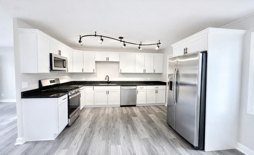 596433F4-9D01-4D29-B200-926A9C4B744C