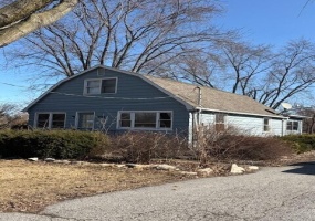 9225 Liable Road, Highland, Indiana, 2 Bedrooms Bedrooms, 7 Rooms Rooms,1 BathroomBathrooms,Residential,For Sale,Liable,NRA834289 9225 Liable Road, Highland, Indiana, 2 Bedrooms Bedrooms, 7 Rooms Rooms,1 BathroomBathrooms,Residential,For Sale,Liable,NRA834289