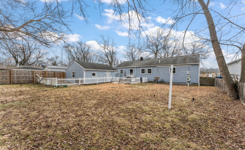 324 Maple St back exterior