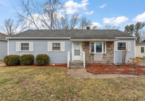 324 Maple Street, Crown Point, Indiana, 3 Bedrooms Bedrooms, 6 Rooms Rooms,2 BathroomsBathrooms,Residential,For Sale,Maple,NRA834475 324 Maple Street, Crown Point, Indiana, 3 Bedrooms Bedrooms, 6 Rooms Rooms,2 BathroomsBathrooms,Residential,For Sale,Maple,NRA834475