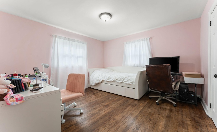 324 Maple St Bedroom 2