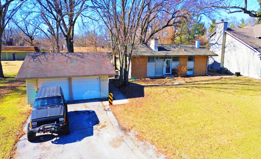 2.5 Car Detached Garage