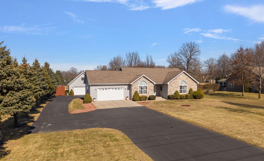 5-web-or-mls-DJI_20260227114000_0669_D