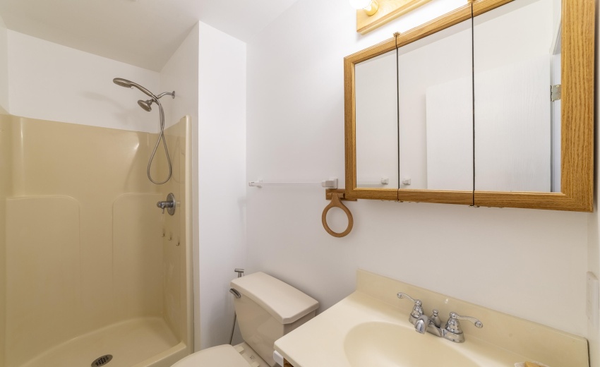 HPrimeBathWest125Th0031