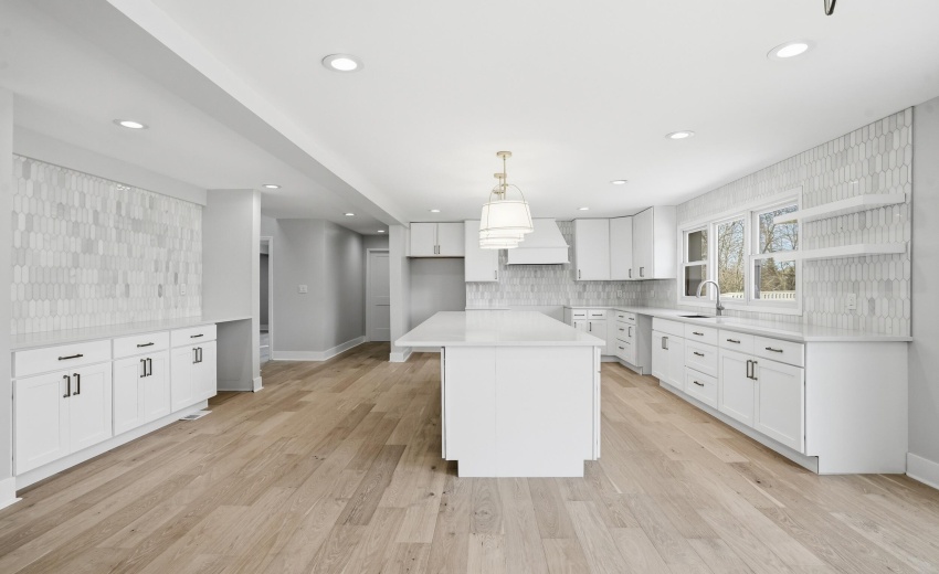 5B1B4E88-787D-40EE-B223-7AC974F2BC5E