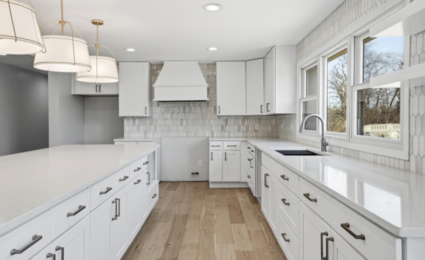 9F9D1B8D-4574-42ED-841D-DBFC181A67A7