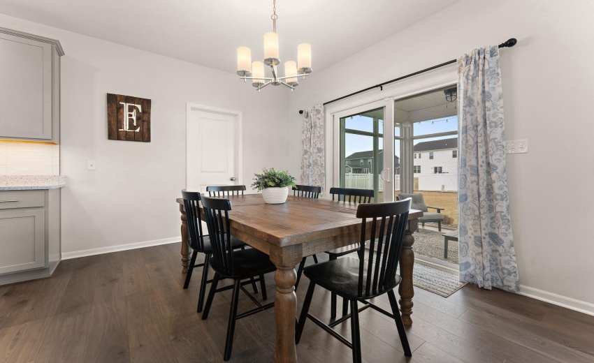 D1209BB8-EF01-40B1-BF0C-5D165D08D165