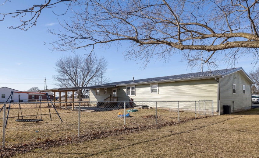 315 W Railroad St Kentland-31