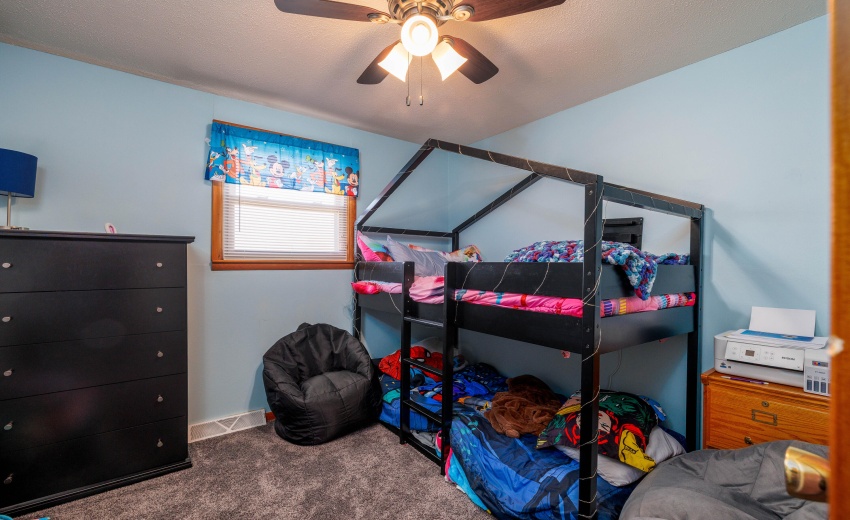 315 W Railroad St Kentland-20