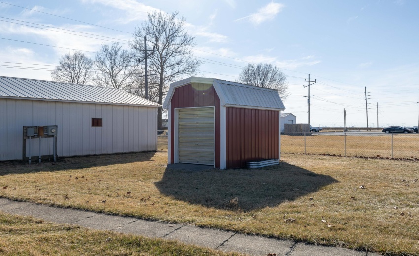 315 W Railroad St Kentland-34