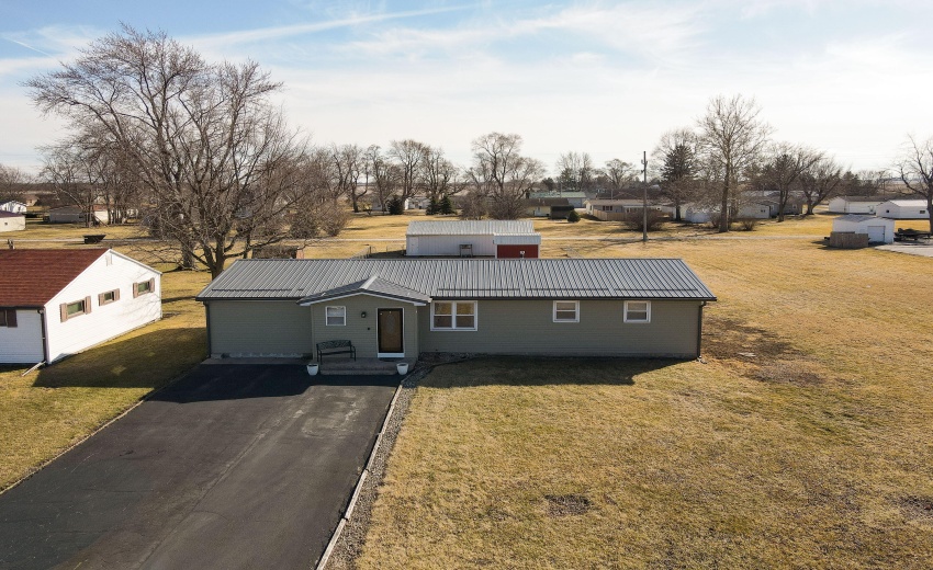 315 W Railroad St Kentland-36