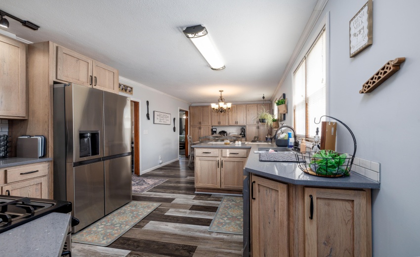 315 W Railroad St Kentland-7