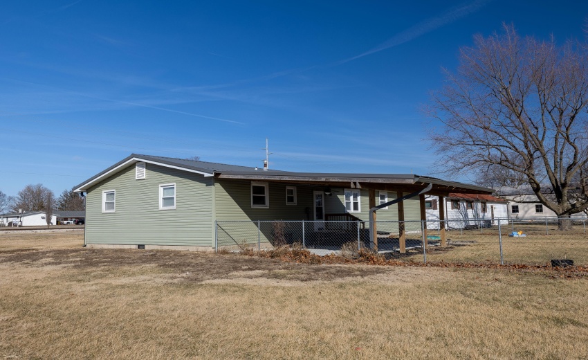 315 W Railroad St Kentland-30