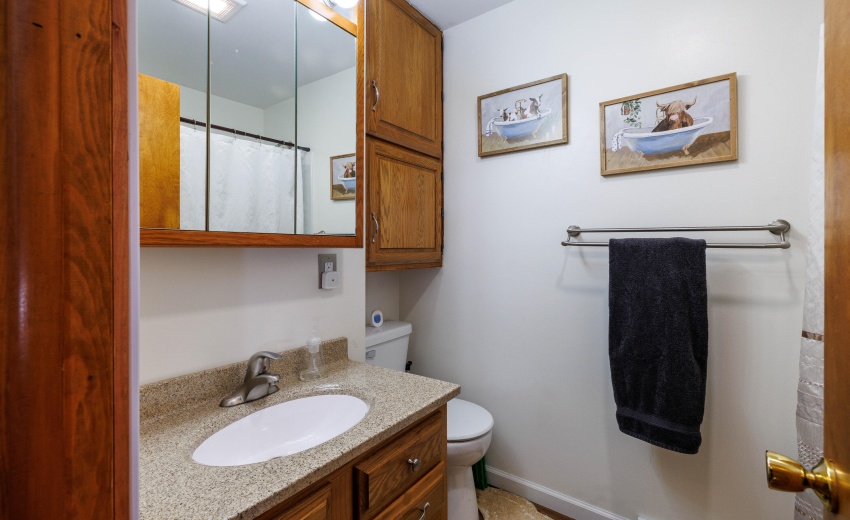 315 W Railroad St Kentland-18