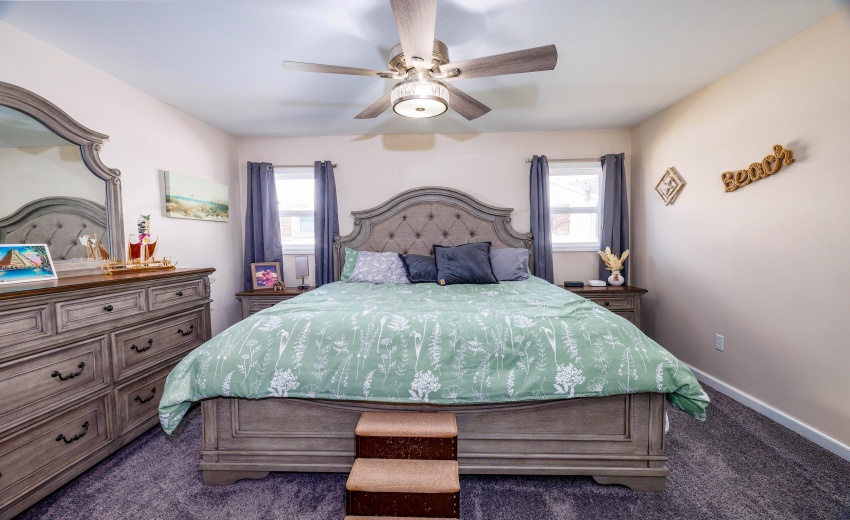 315 W Railroad St Kentland-12